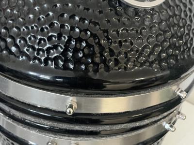 Schwarzer Keramik-Kamado 2-in-1-Räucherofen mit Holzkohlegrill 56 cm