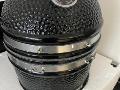 Schwarzer Keramik-Kamado 2-in-1-Räucherofen mit Holzkohlegrill 56 cm