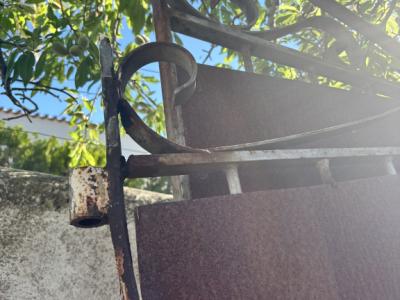 Schwere Eisentore 2 Stück 2 x 1,80m