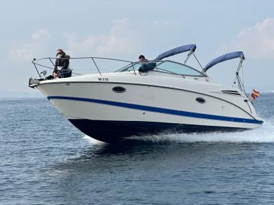 Very well-maintained Maxum2600SE motorboat for sale (berth can be taken over)