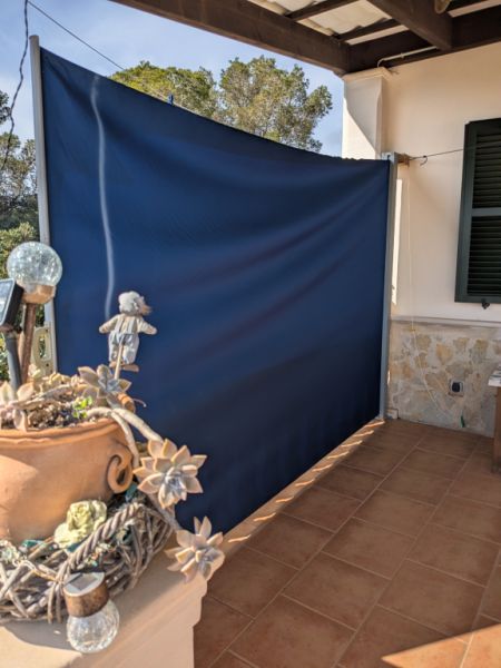 Side awning 2.80 x 2.00 m in good condition