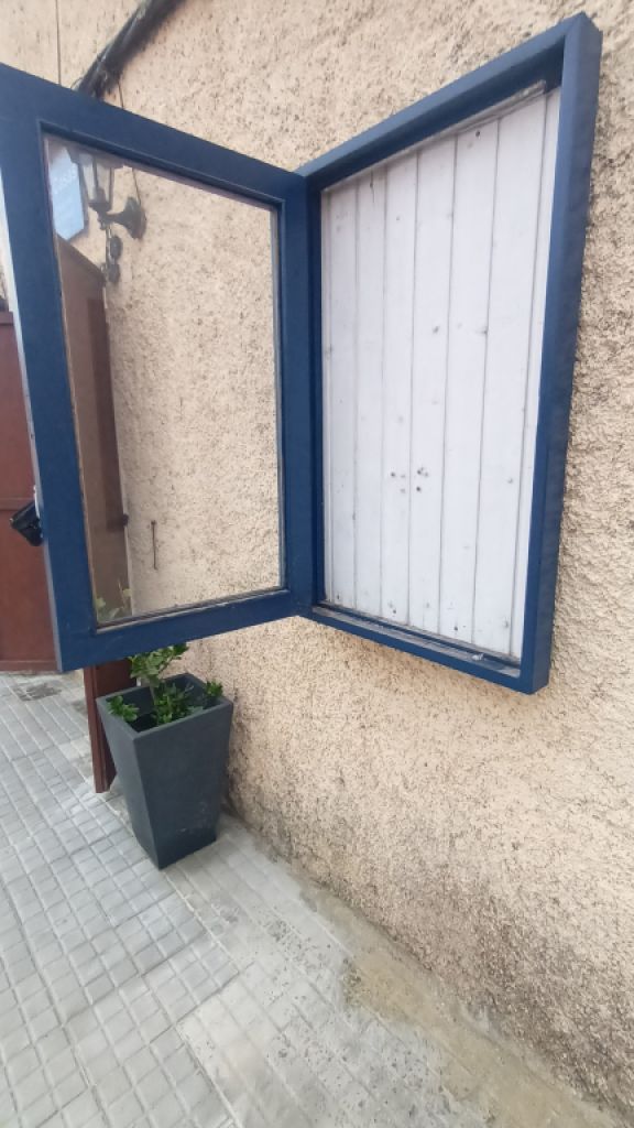 Selbstentworfener Schaukasten mit Innenbeleuchtung