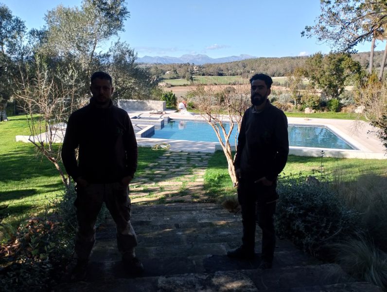 Selbstständiger Gärtner