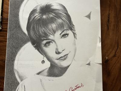 Shirley MacLaine  Autogramm