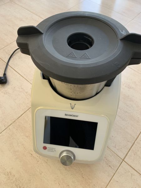 Silvercrest Monsieur Cuisine Küchenmaschine wenig genutzt