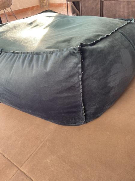 Cojín de asiento de terciopelo con relleno de poliestireno