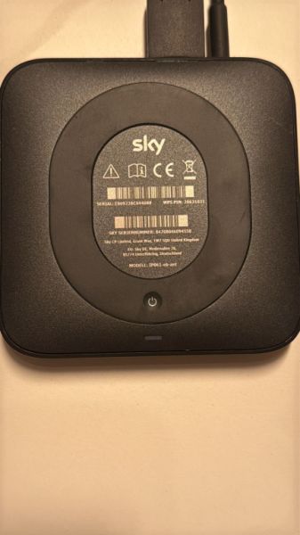 ️ Sky Q WLAN Booster / Sky Repeater / WLAN Verstärker – Modell IP061-eb-ant ️