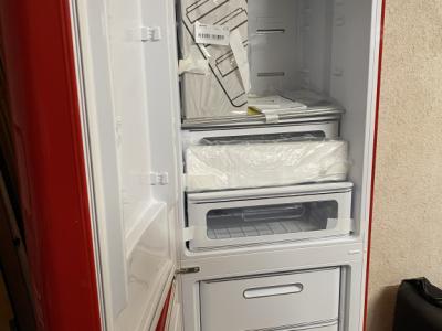 SMEG FAB32 fridge-freezer combination  New - never used - left-hinged - red