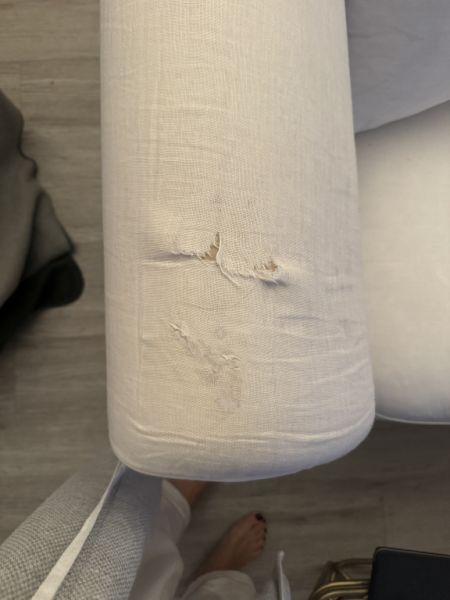 Sofa weiss 2 Sitzer (in Palma)