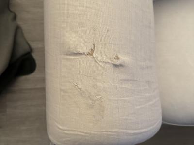 Sofa weiss 2 Sitzer (in Palma)