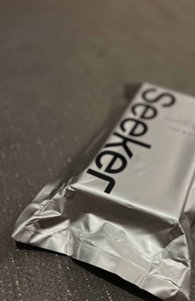 Solana Seeker – New & factory sealed!