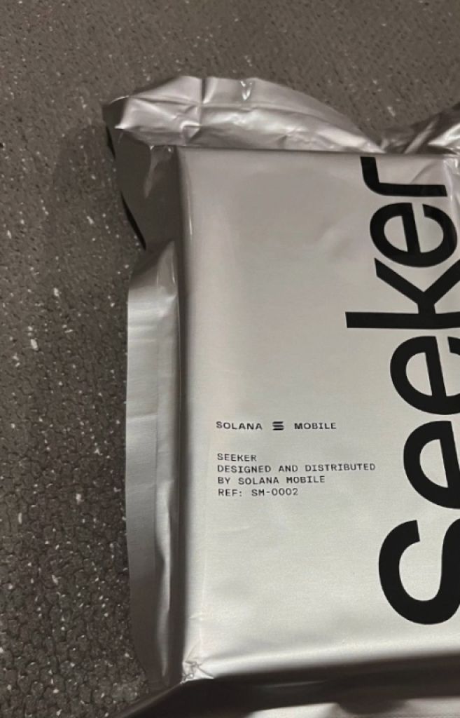 Solana Seeker – New & factory sealed!