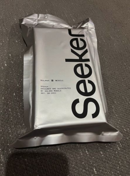 Solana Seeker – New & factory sealed!