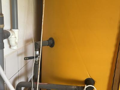 Solar hot water tank