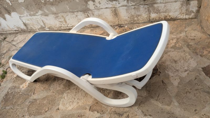 Sonnenliege, blau/weiß