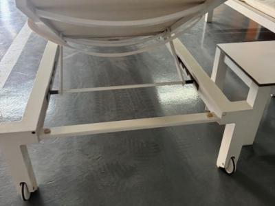 Sonnenliegen-Set mit Rollen, Kissen & Beistelltisch (Last-Minute-Preis)