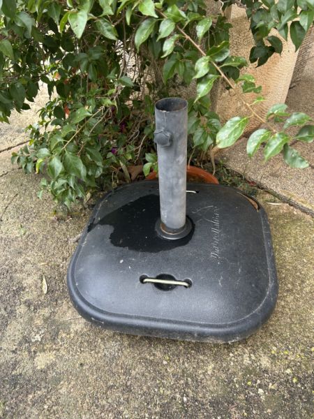 Sonnenschirmständer