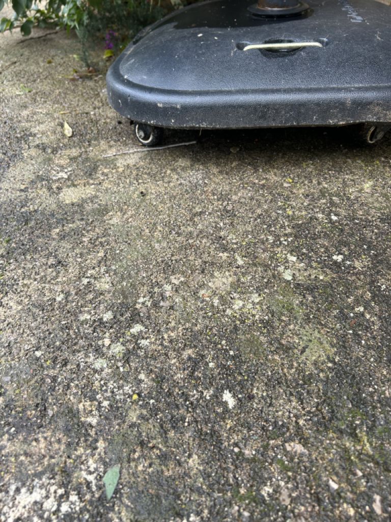 Sonnenschirmständer