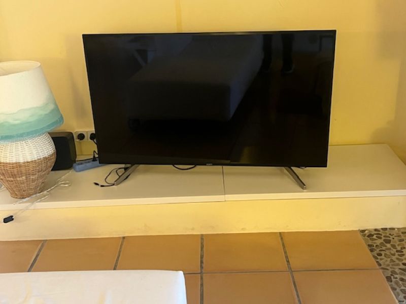 Sony 55" flat-screen TV KD-55XF7596