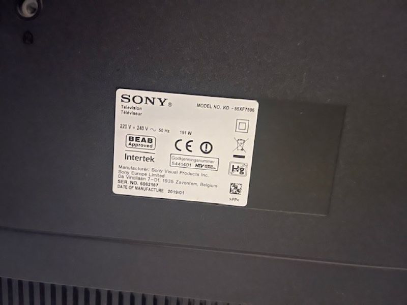 Sony 55" flat-screen TV KD-55XF7596