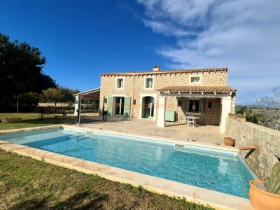 Spektakuläres modernes rustikales Haus auf einem Hügel zwischen Son Carrió und Porto Cristo