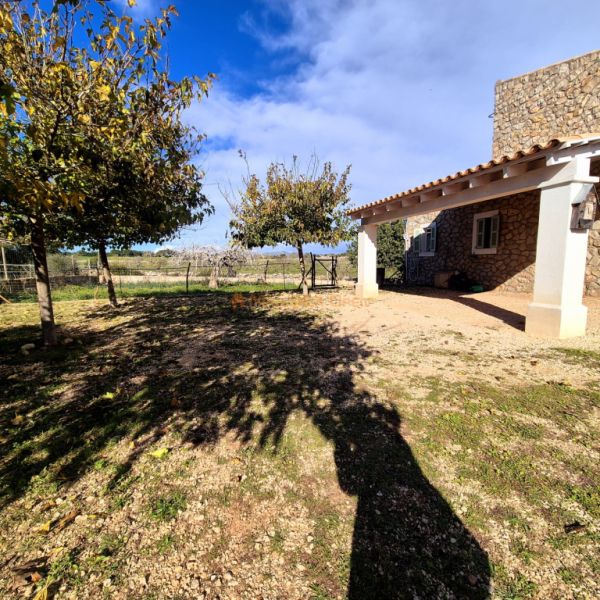 Espectacular casa rústica moderna en colina entre Son Carrió y Porto Cristo
