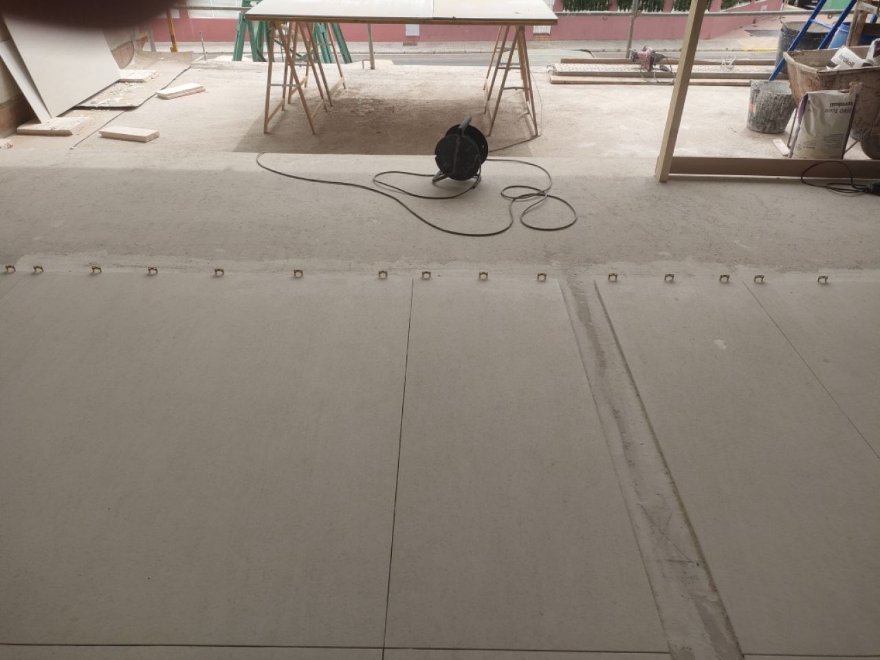 Spezialist für Feinsteinzeug und Großformat, Dekton XXL | Professionelle Verlegung