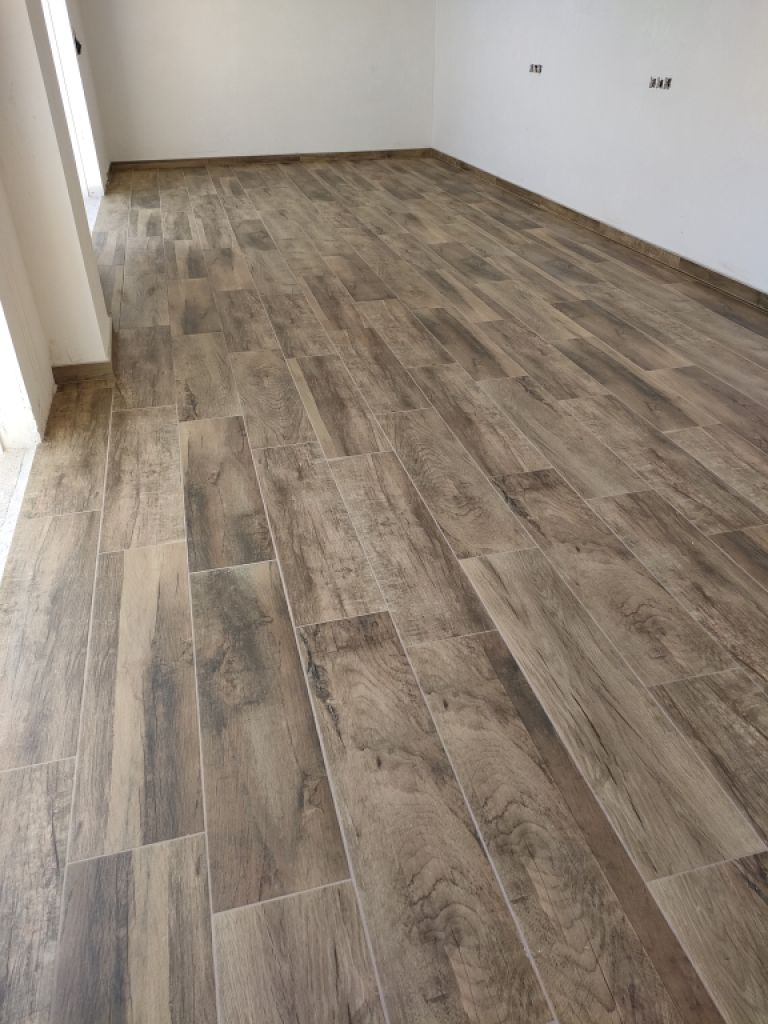 Spezialist für Feinsteinzeug und Großformat, Dekton XXL | Professionelle Verlegung