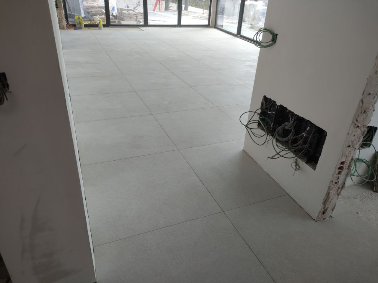 Spezialist für Feinsteinzeug und Großformat, Dekton XXL | Professionelle Verlegung