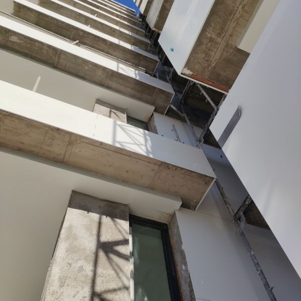 Spezialist für Feinsteinzeug und Großformat, Dekton XXL | Professionelle Verlegung