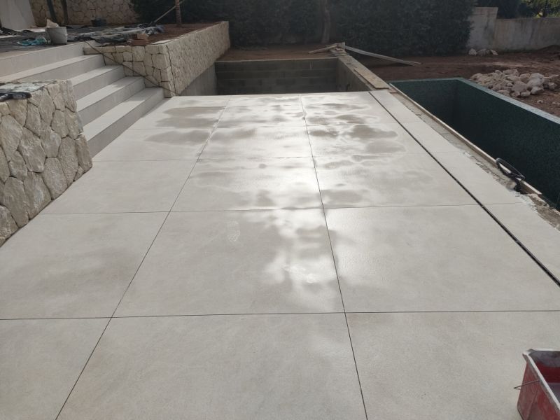 Spezialist für Feinsteinzeug und Großformat, Dekton XXL | Professionelle Verlegung