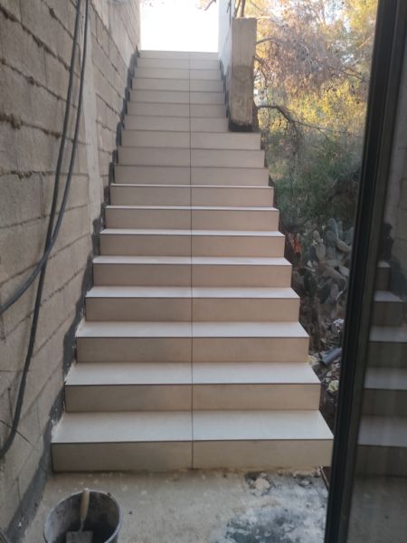 Spezialist für Feinsteinzeug und Großformat, Dekton XXL | Professionelle Verlegung