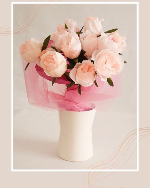 Spiral bouquet of 12 paper camellias, pink