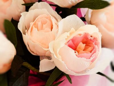 Spiral bouquet of 12 paper camellias, pink