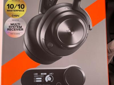 Steelseries Arctis Nova Pro Wireless for PC & PlayStation