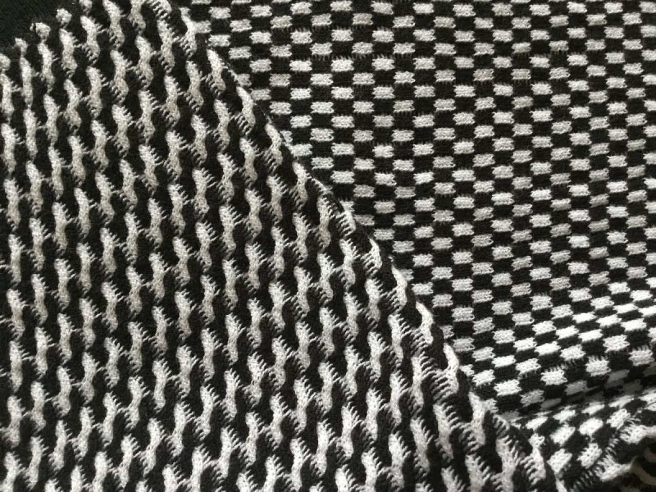 STEFANEL Edler Pullover, Gr.S, Schwarz Weiß NEU!