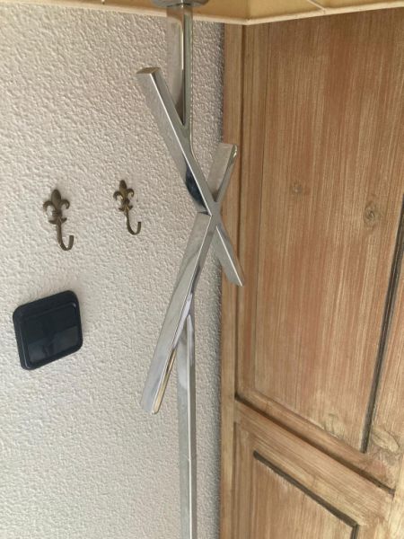 Lámpara de pie disponible