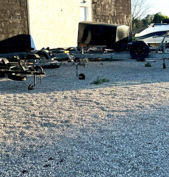 Stellplätze für Boot/Trailer usw.  Kamera überwacht geschlossenes Grundstück.