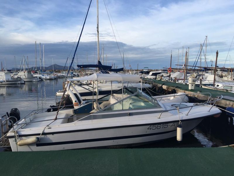 Stellplatz bzw. Lagerhalle für Boot gesucht