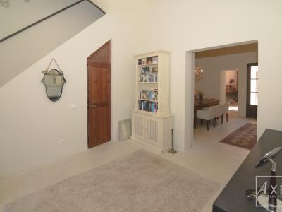 Stilvolles Stadthaus in Campos – frisch renoviert, mit Patio, Pool und historischem Charme