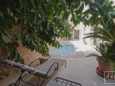 Stilvolles Stadthaus in Campos – frisch renoviert, mit Patio, Pool und historischem Charme