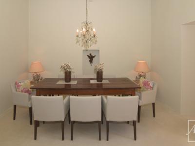 Stilvolles Stadthaus in Campos – frisch renoviert, mit Patio, Pool und historischem Charme