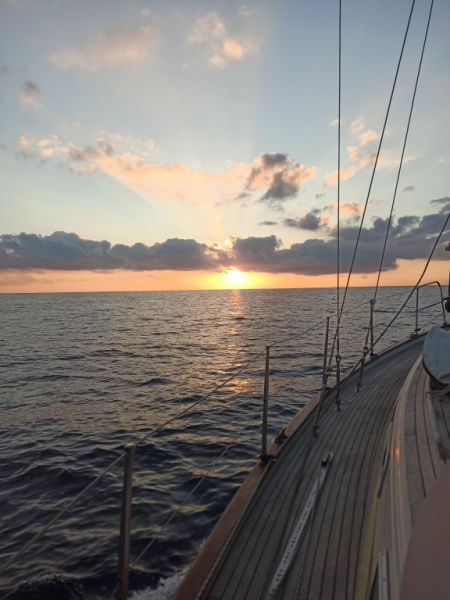 Suche eine Frau die gerne auf dem Meer ist