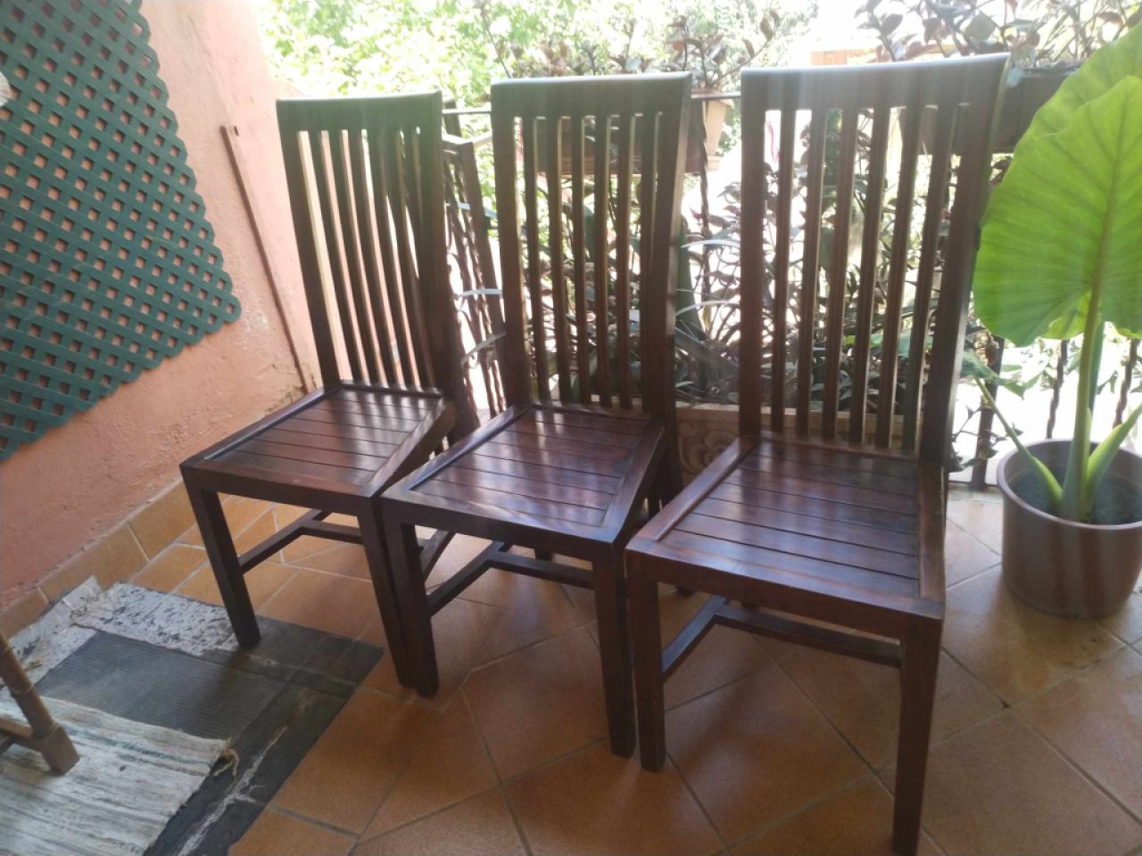 Looking for solid chairs