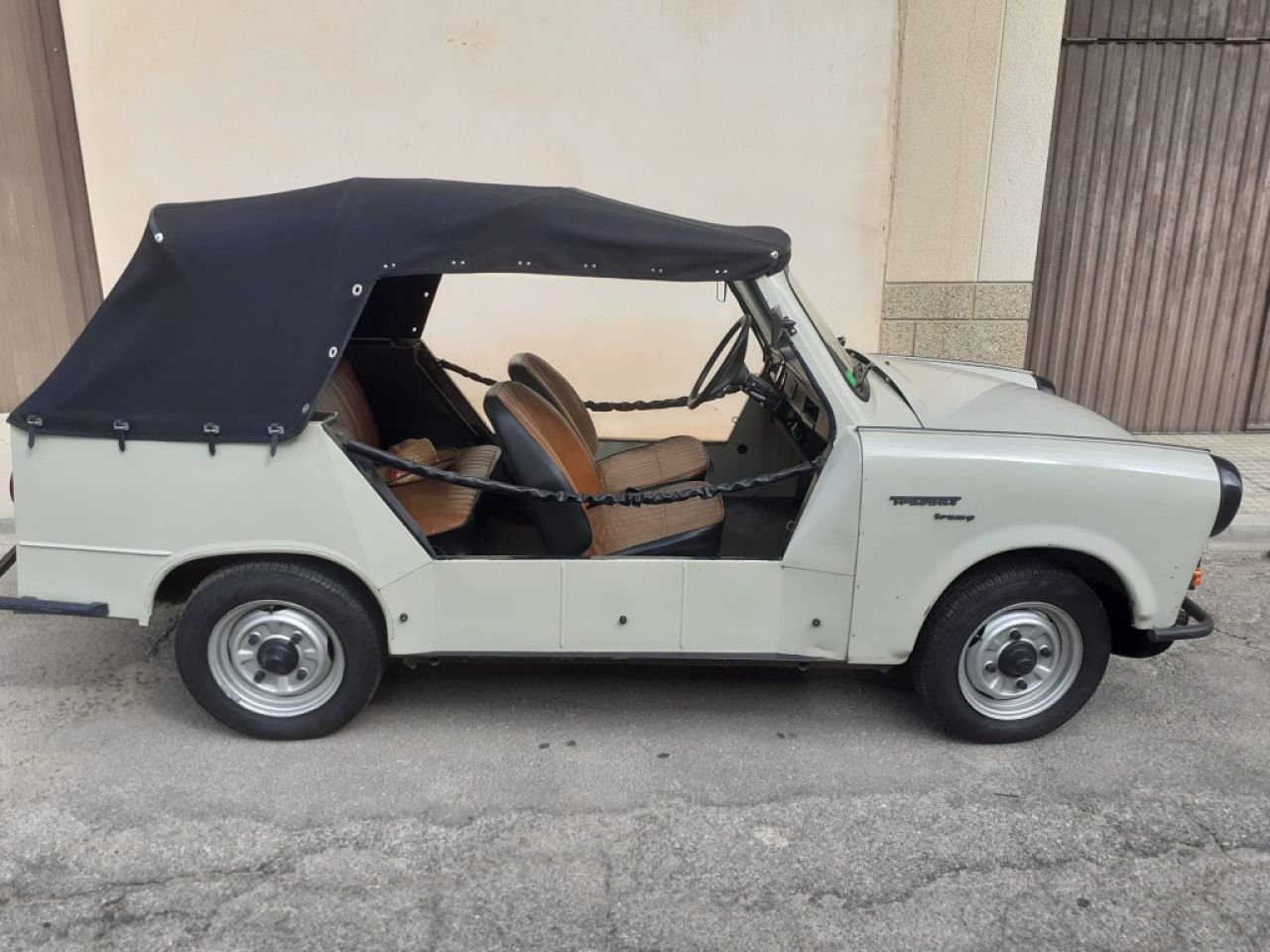 Suchen auf der Insel einen Trabant Spezialisten