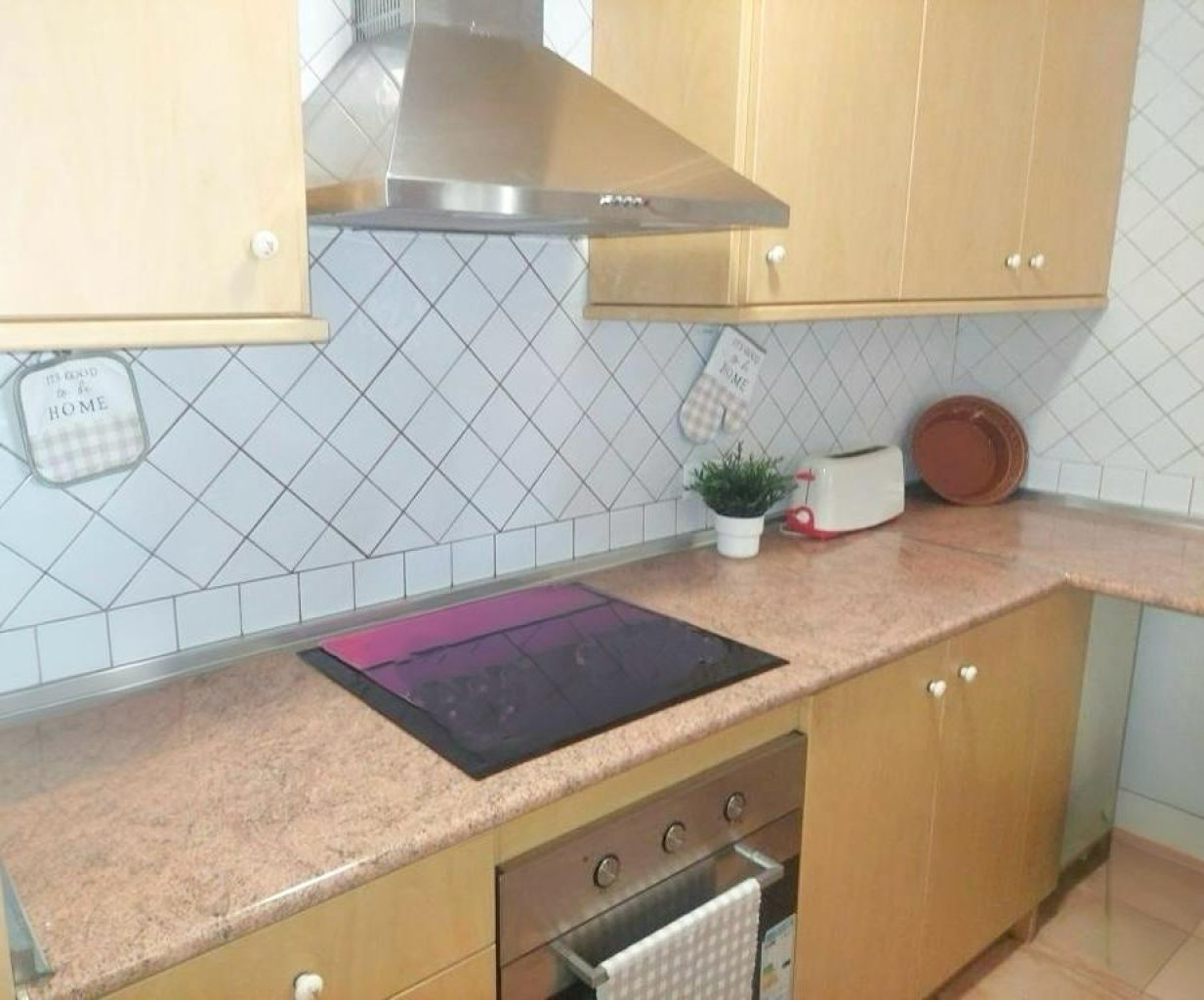 Dulce domicilio en el este de la isla para alquiler a largo plazo, cerca de la playa y piscina comun