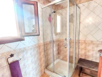 Dulce domicilio en el este de la isla para alquiler a largo plazo, cerca de la playa y piscina comun