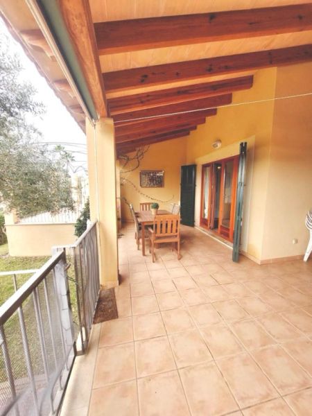 Dulce domicilio en el este de la isla para alquiler a largo plazo, cerca de la playa y piscina comun