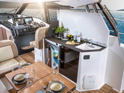 Charter de día con patrón – Bavaria SR36