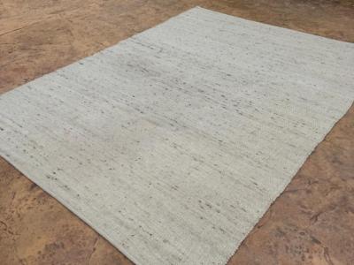 Teppich handgefertigt / 240 x 340